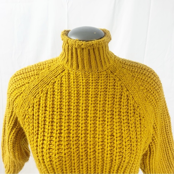⭐️ Lavon Mustard Yellow Chunky Knit Turtleneck Sweater | XS | NWOT ⭐️ - Picture 3 of 10